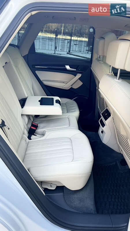 Позашляховик / Кросовер Audi Q5 2018 в Одесі