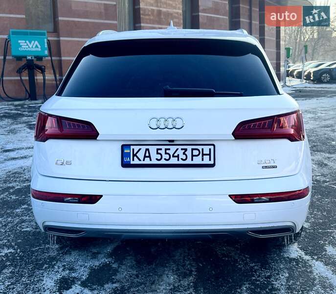 Позашляховик / Кросовер Audi Q5 2018 в Одесі
