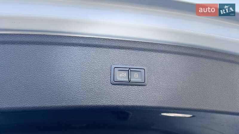 Позашляховик / Кросовер Audi Q5 2018 в Одесі