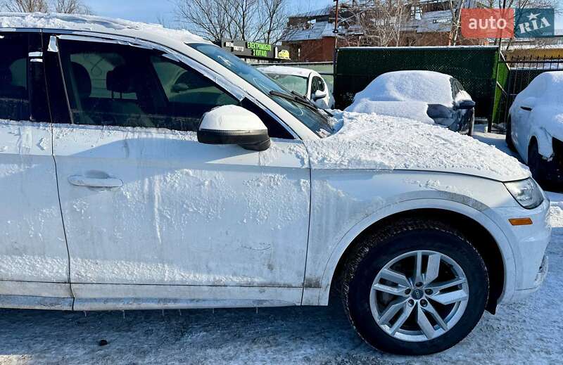 Внедорожник / Кроссовер Audi Q5 2017 в Киеве