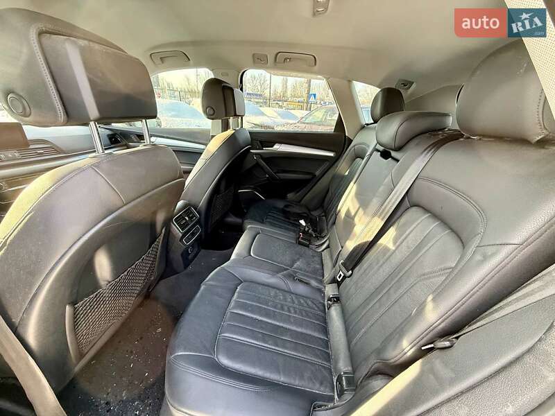 Внедорожник / Кроссовер Audi Q5 2017 в Киеве