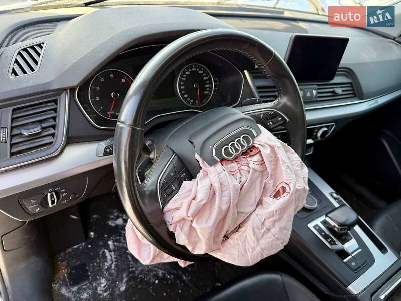 Внедорожник / Кроссовер Audi Q5 2017 в Киеве