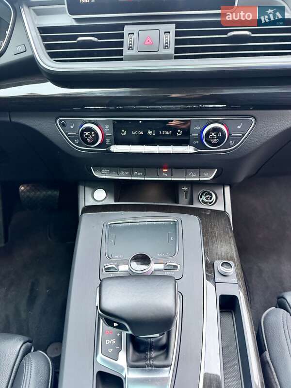 Внедорожник / Кроссовер Audi Q5 2017 в Киеве фото 22 Внедорожник / Кроссовер Audi Q5 2017 в Киеве