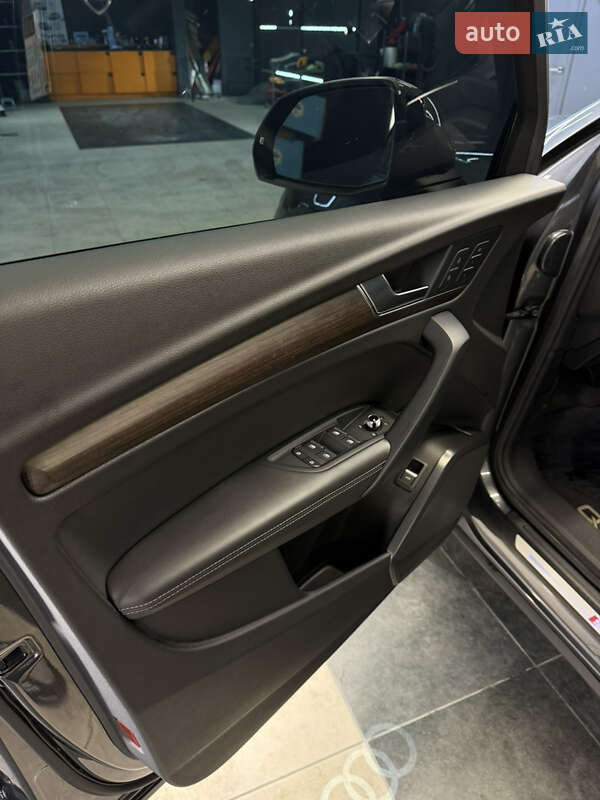 Внедорожник / Кроссовер Audi Q5 2021 в Киеве фото 20 Внедорожник / Кроссовер Audi Q5 2021 в Киеве