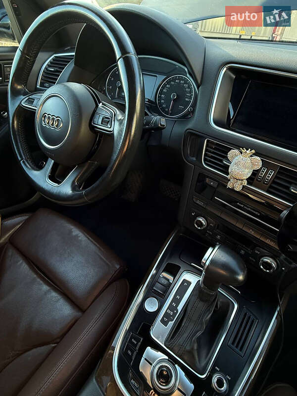 Позашляховик / Кросовер Audi Q5 2015 в Львові