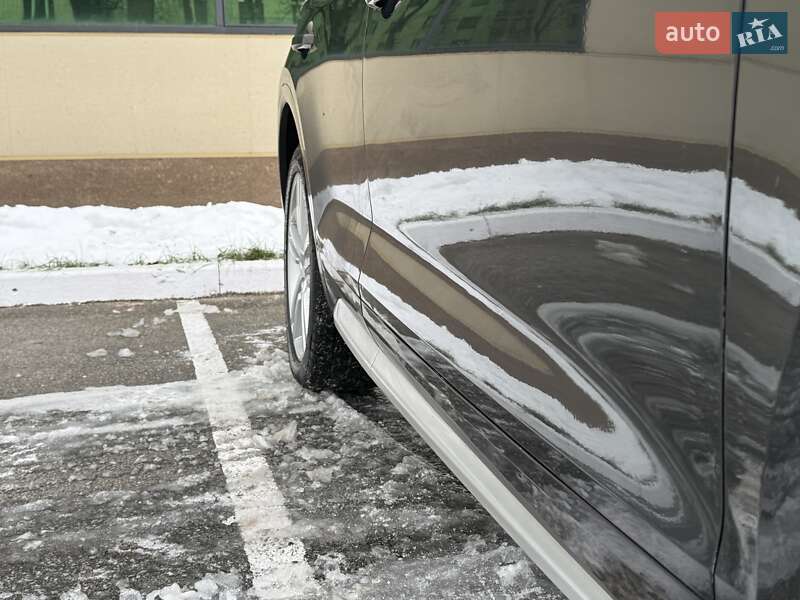 Внедорожник / Кроссовер Audi Q5 2017 в Харькове