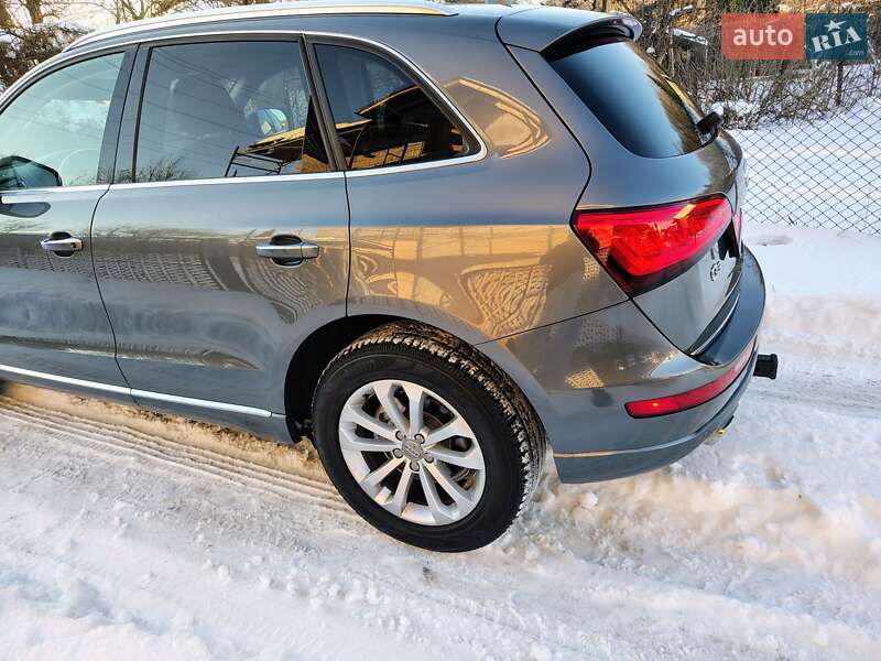 Внедорожник / Кроссовер Audi Q5 2015 в Ивано-Франковске