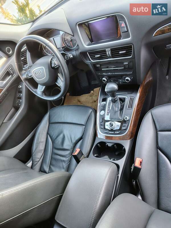 Внедорожник / Кроссовер Audi Q5 2015 в Ивано-Франковске