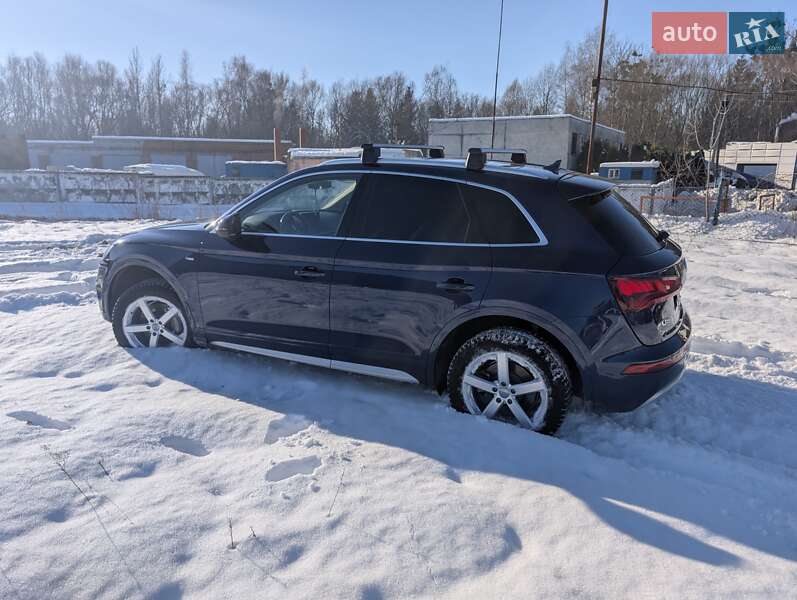 Внедорожник / Кроссовер Audi Q5 2017 в Львове