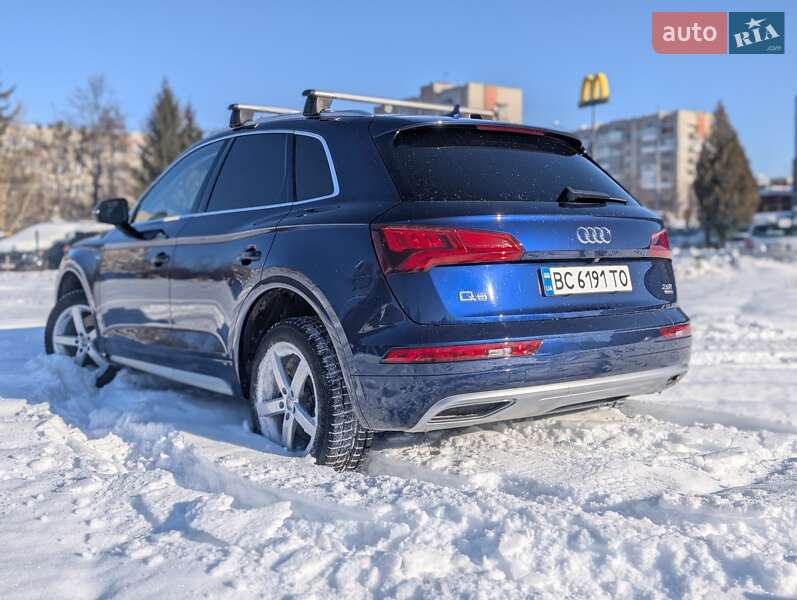 Внедорожник / Кроссовер Audi Q5 2017 в Львове