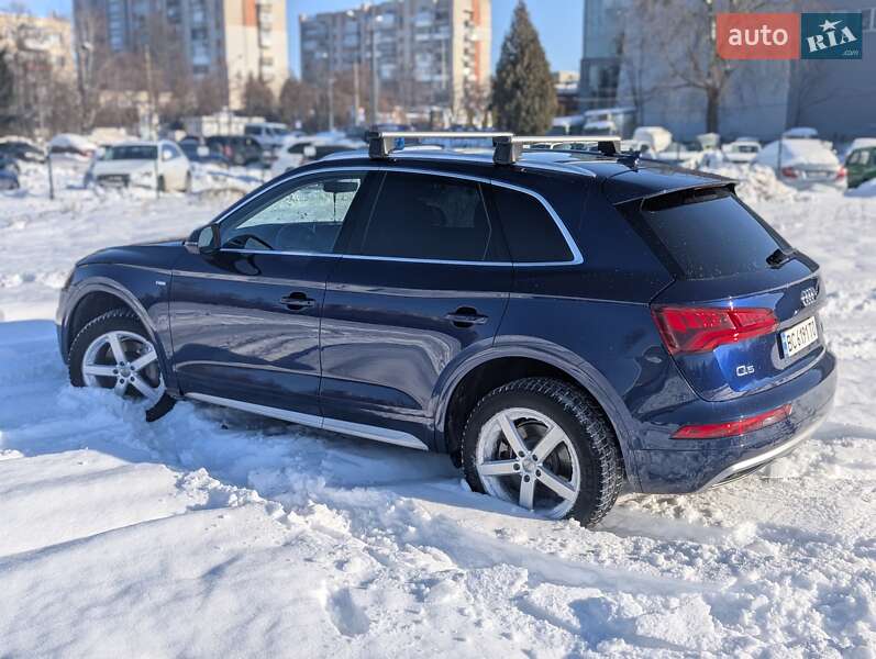 Внедорожник / Кроссовер Audi Q5 2017 в Львове