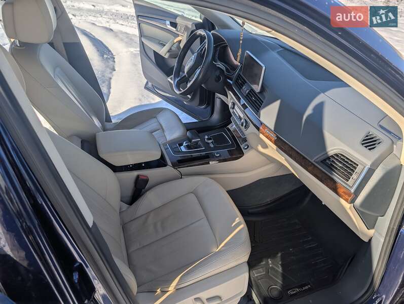 Внедорожник / Кроссовер Audi Q5 2017 в Львове