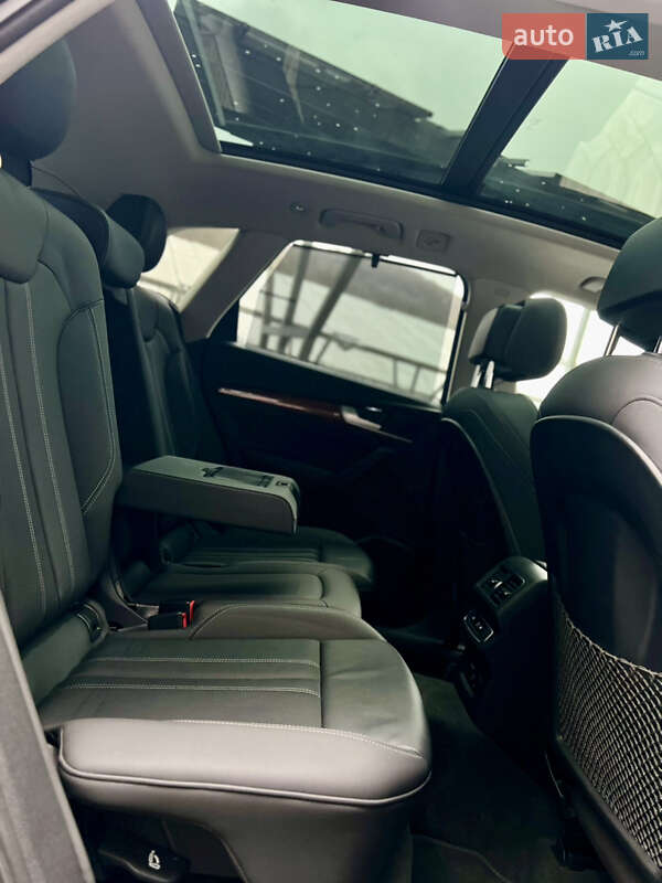 Внедорожник / Кроссовер Audi Q5 2020 в Львове