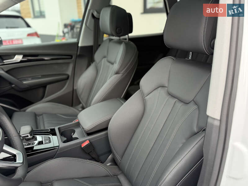 Внедорожник / Кроссовер Audi Q5 2023 в Стрые