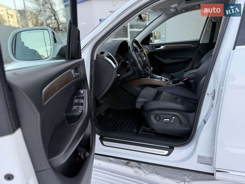 Внедорожник / Кроссовер Audi Q5 2014 в Ровно