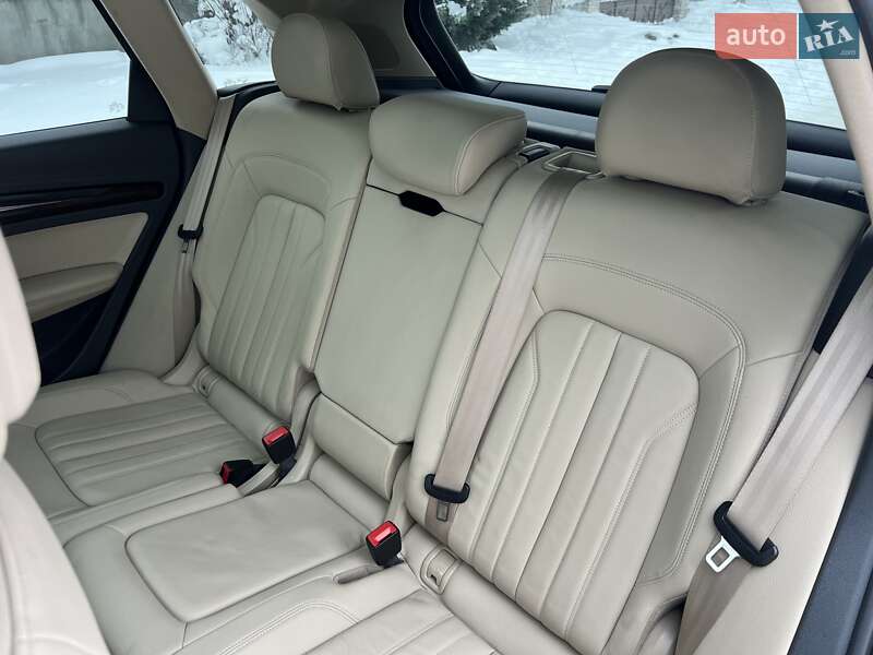Внедорожник / Кроссовер Audi Q5 2019 в Ровно фото 53 Внедорожник / Кроссовер Audi Q5 2019 в Ровно