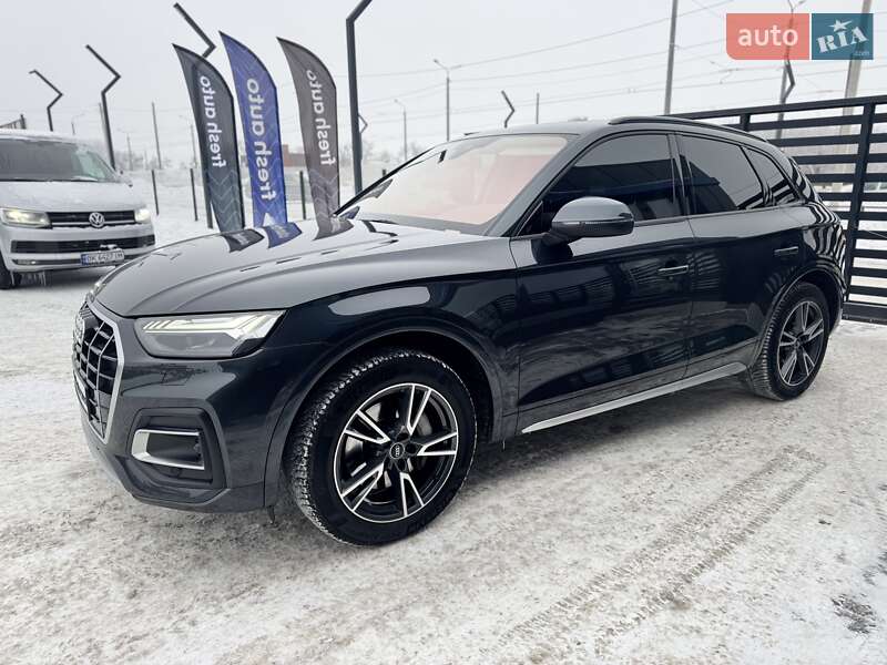 Позашляховик / Кросовер Audi Q5 2021 в Рівному