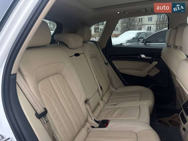 Позашляховик / Кросовер Audi Q5 2017 в Стрию фото 29 Позашляховик / Кросовер Audi Q5 2017 в Стрию