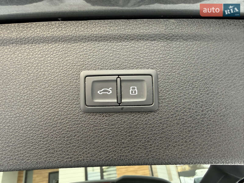 Внедорожник / Кроссовер Audi Q5 2023 в Стрые