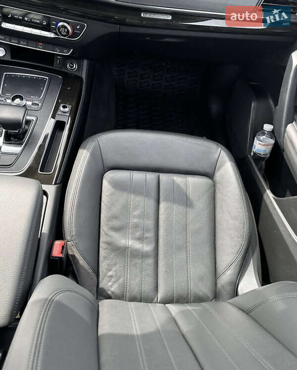 Внедорожник / Кроссовер Audi Q5 2019 в Львове