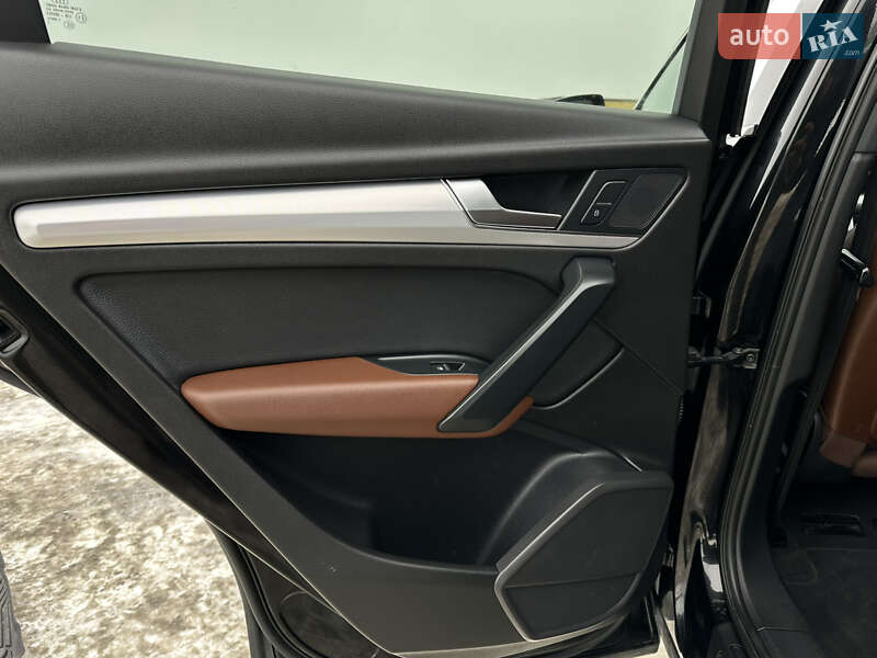 Внедорожник / Кроссовер Audi Q5 2018 в Радивилове