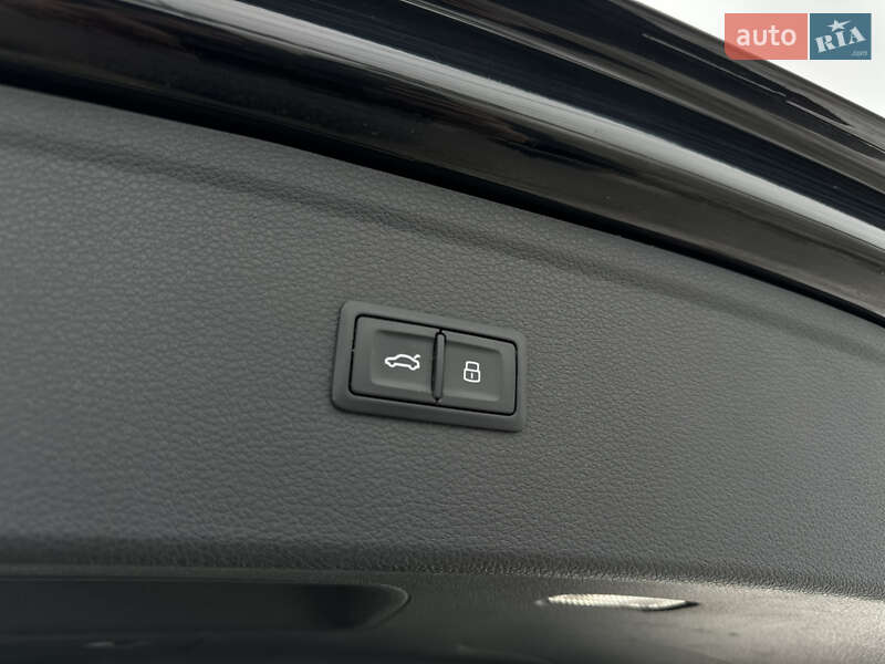 Внедорожник / Кроссовер Audi Q5 2018 в Радивилове