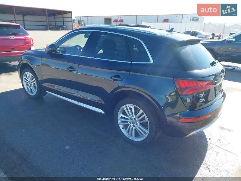 Позашляховик / Кросовер Audi Q5 2018 в Львові