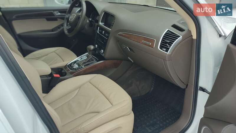 Внедорожник / Кроссовер Audi Q5 2016 в Дубно