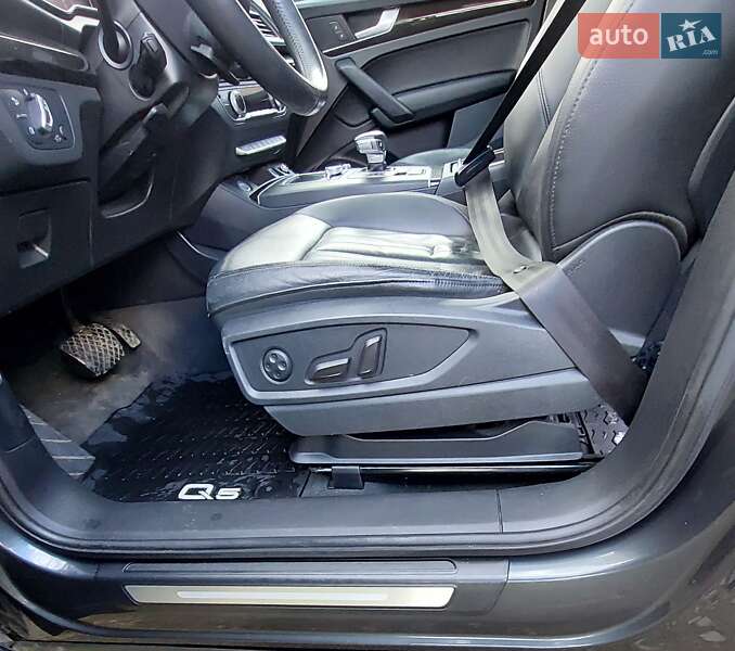 Внедорожник / Кроссовер Audi Q5 2018 в Ивано-Франковске