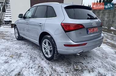 Позашляховик / Кросовер Audi Q5 2016 в Рівному