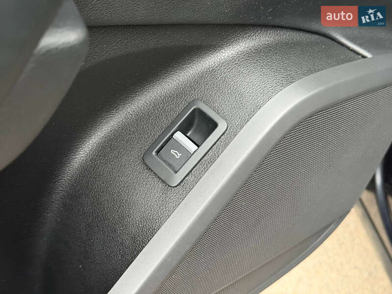 Позашляховик / Кросовер Audi Q5 2017 в Кривому Розі