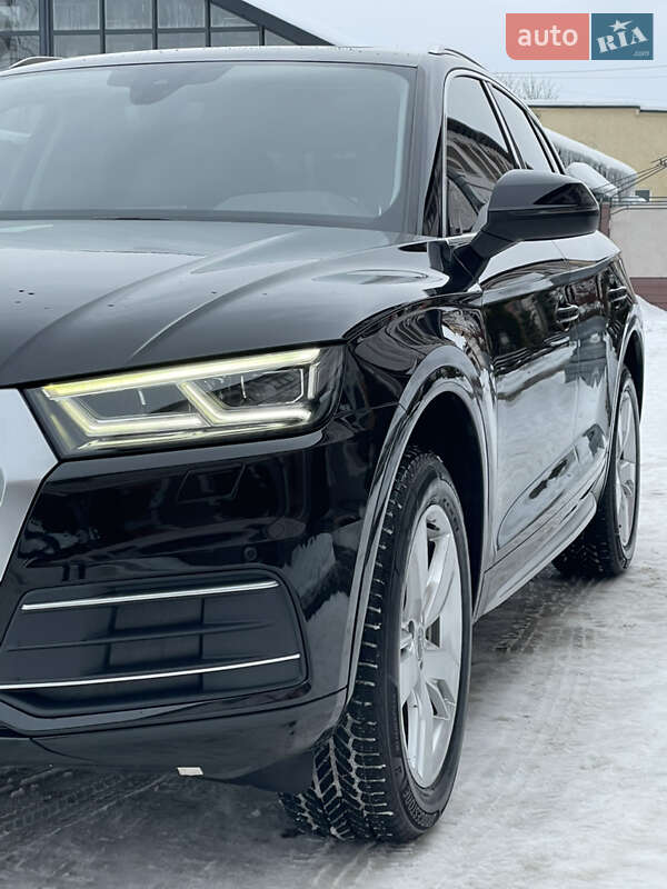 Позашляховик / Кросовер Audi Q5 2018 в Стрию