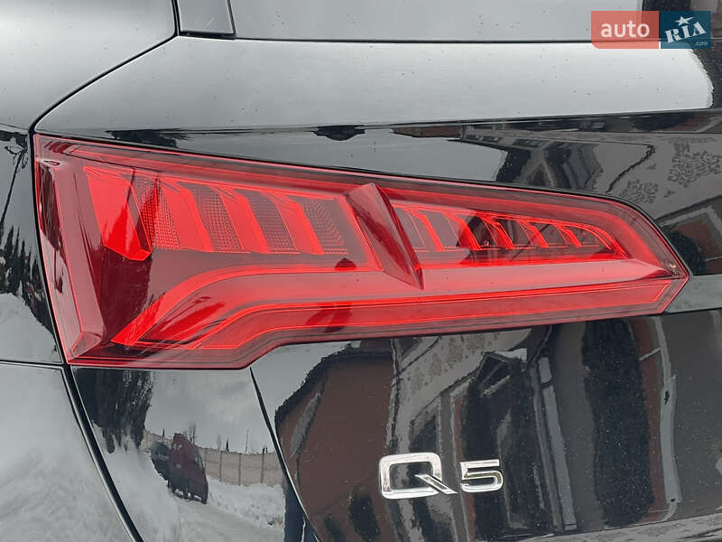 Позашляховик / Кросовер Audi Q5 2018 в Стрию