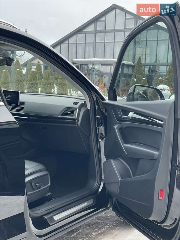 Позашляховик / Кросовер Audi Q5 2018 в Стрию