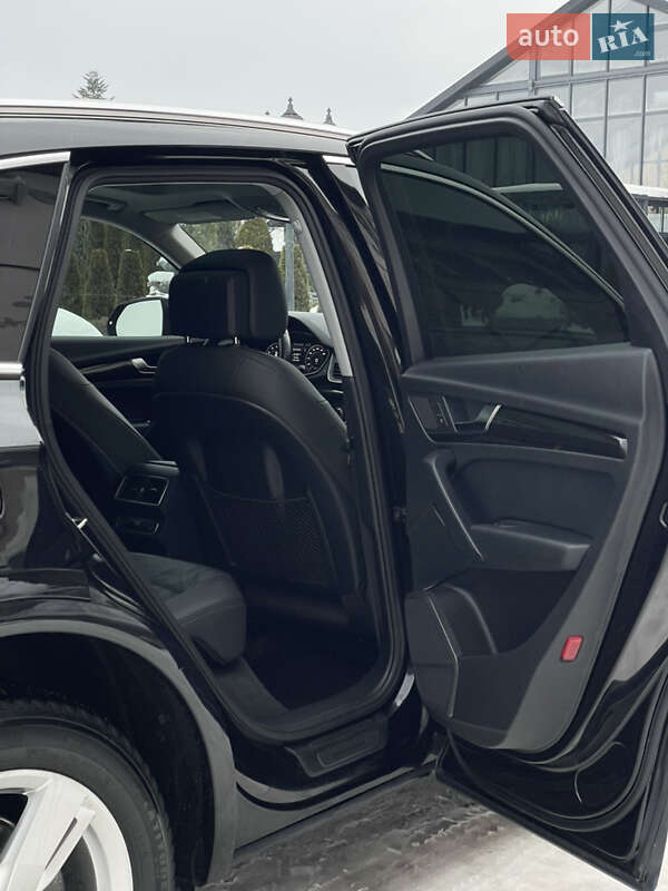 Позашляховик / Кросовер Audi Q5 2018 в Стрию