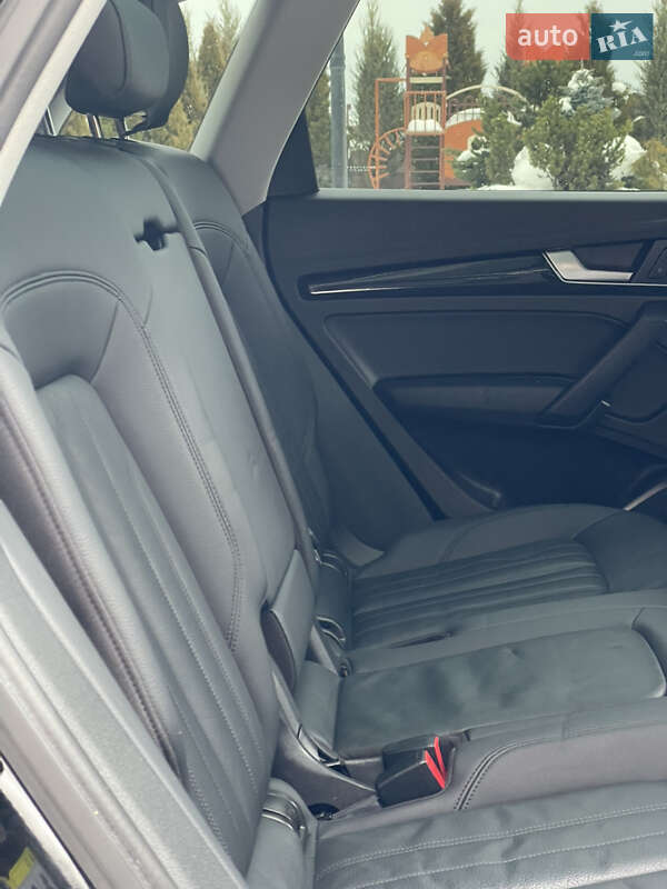 Позашляховик / Кросовер Audi Q5 2018 в Стрию