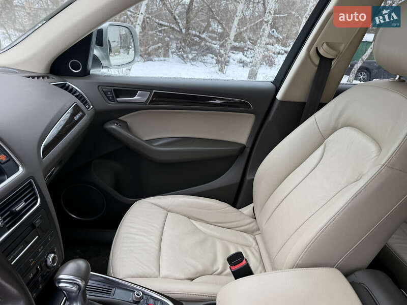 Внедорожник / Кроссовер Audi Q5 2014 в Павлограде