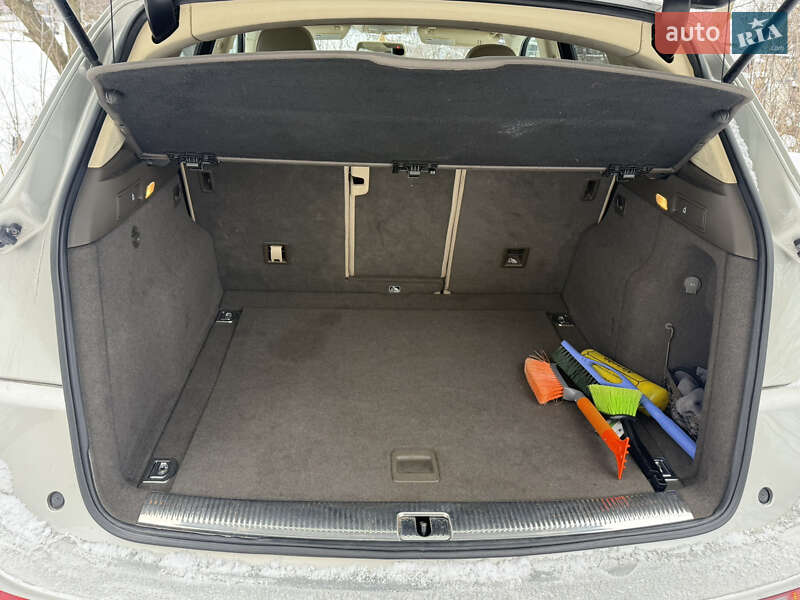 Внедорожник / Кроссовер Audi Q5 2014 в Павлограде