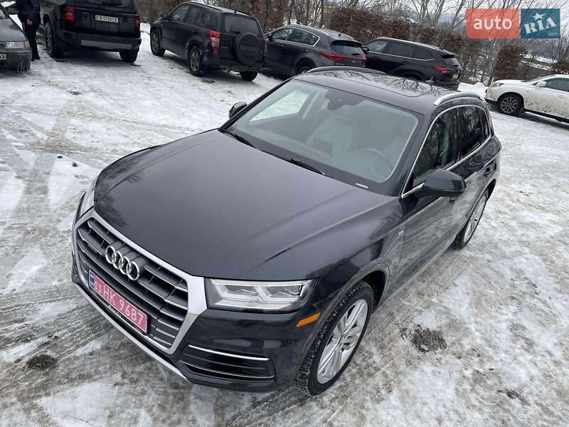 Внедорожник / Кроссовер Audi Q5 2017 в Киеве