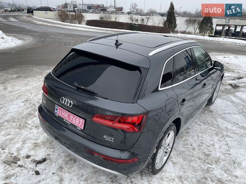 Внедорожник / Кроссовер Audi Q5 2017 в Киеве