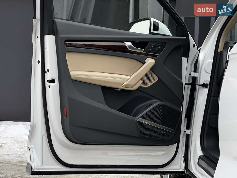 Позашляховик / Кросовер Audi Q5 2018 в Києві