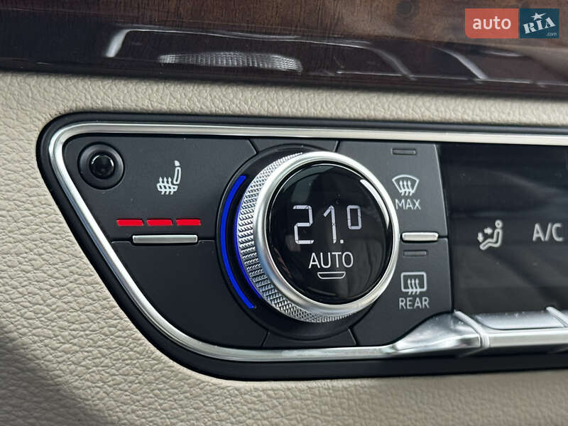 Позашляховик / Кросовер Audi Q5 2018 в Києві