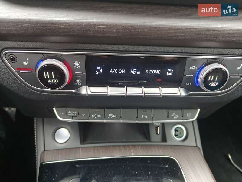 Позашляховик / Кросовер Audi Q5 2022 в Рівному