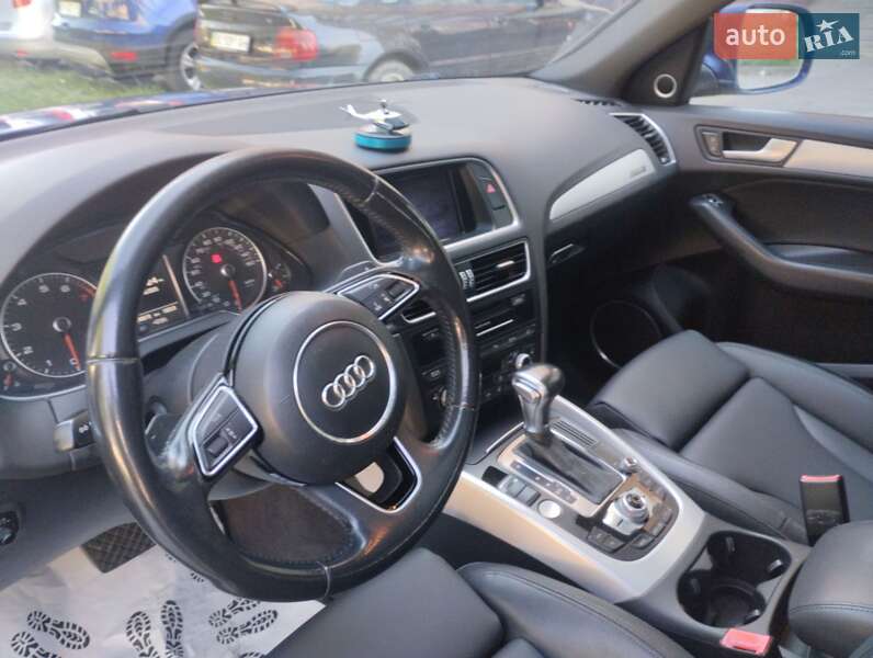 Позашляховик / Кросовер Audi Q5 2014 в Івано-Франківську