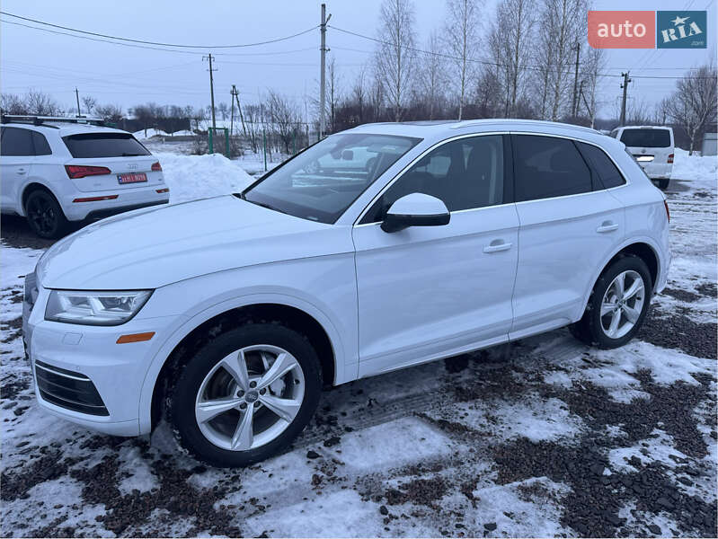 Внедорожник / Кроссовер Audi Q5 2020 в Луцке
