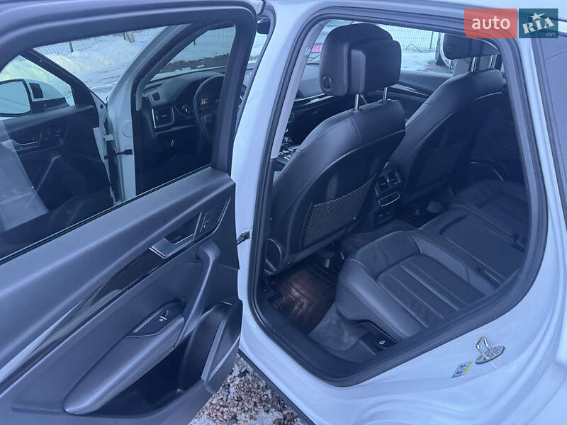 Внедорожник / Кроссовер Audi Q5 2020 в Луцке