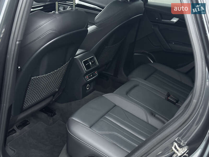 Позашляховик / Кросовер Audi Q5 2019 в Радивиліві