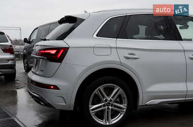 Внедорожник / Кроссовер Audi Q5 2021 в Ужгороде