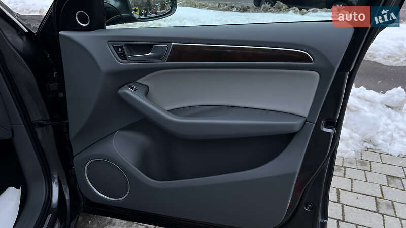 Внедорожник / Кроссовер Audi Q5 2015 в Львове