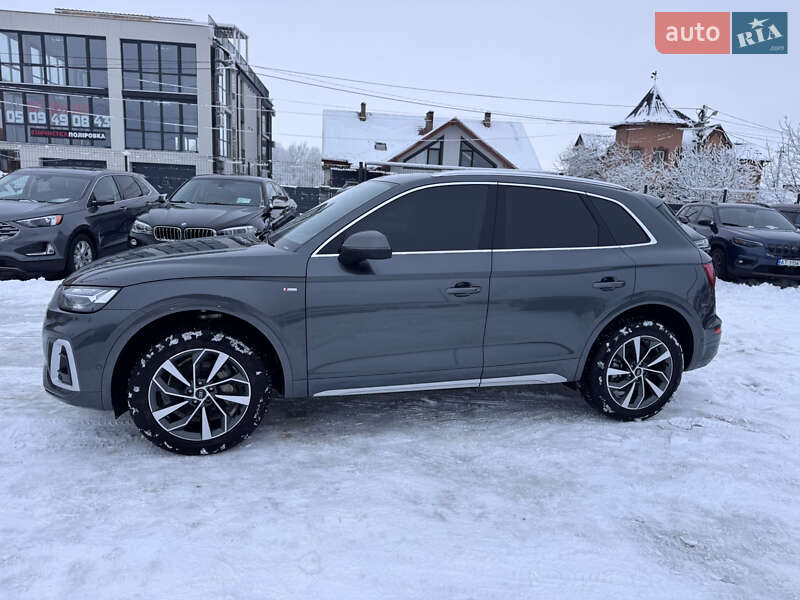 Позашляховик / Кросовер Audi Q5 2023 в Івано-Франківську